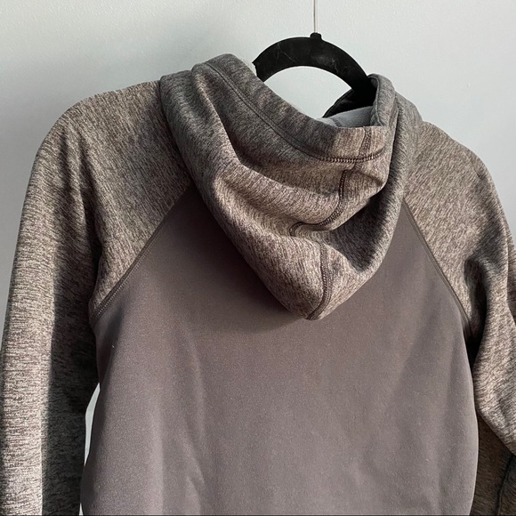 Nike University of Connecticut Therma-Fit Hoodie - Picture 16 of 16